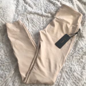 Carbon38 L’URV rewind leggings